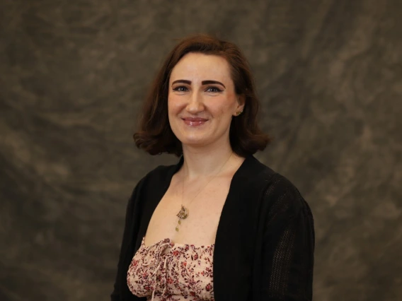 Headshot of Tatyana Eydelnant